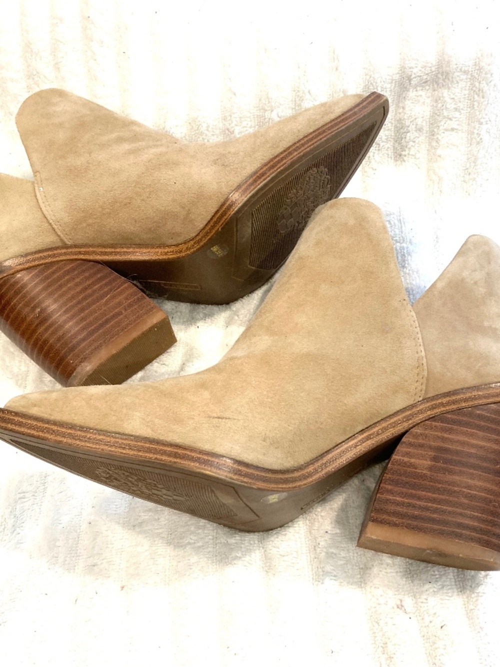 Vince Camuto, genuine leather booties size 8